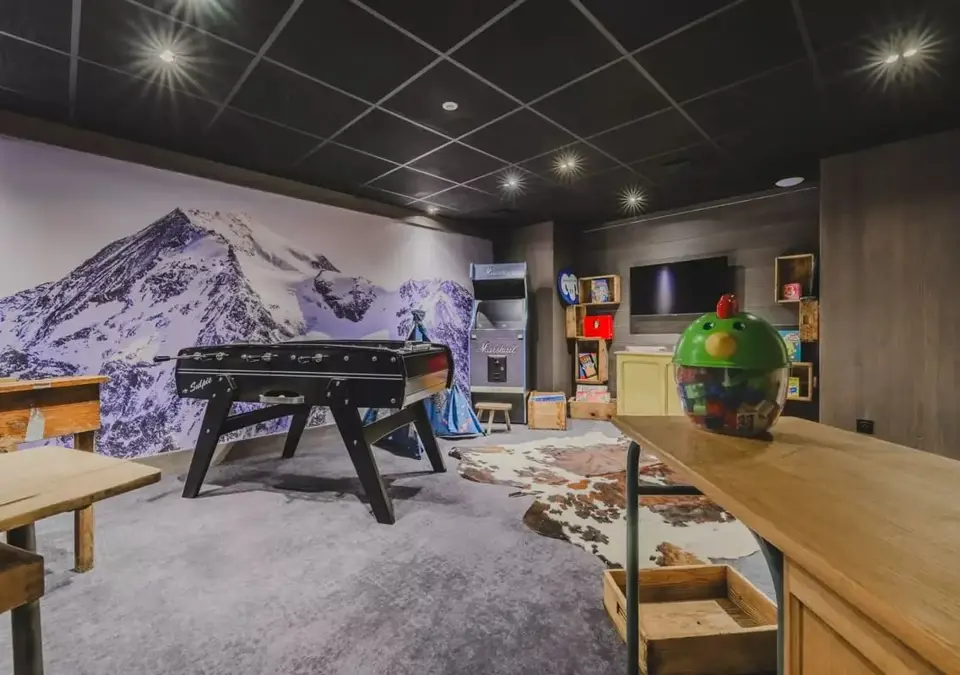 Le Quartz-Peisey Vallandry-Games room.webp