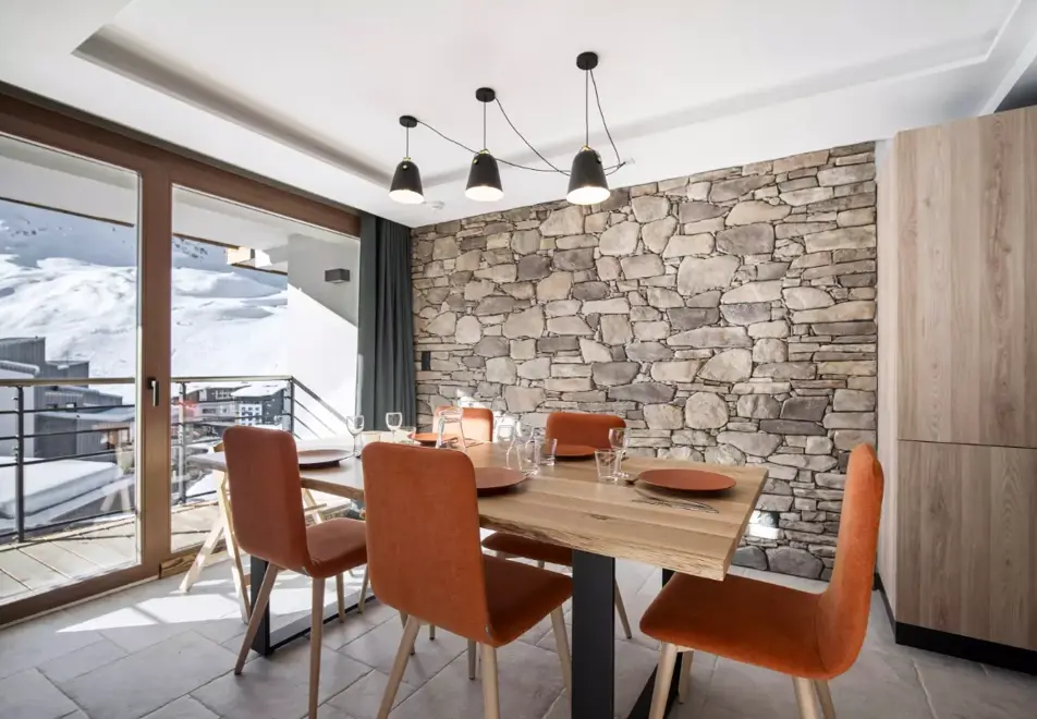 Le Quartz, Tignes Val Claret (self catered apartments) - Typical style of 501