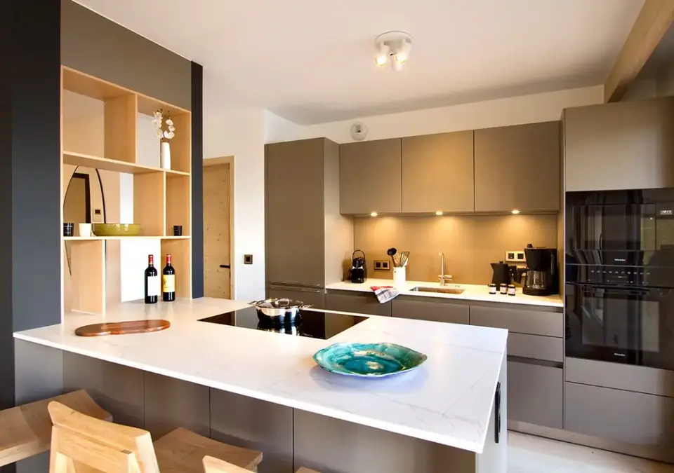 Phoenix-Alpe d'Huez-Typical C building apartments (9).webp