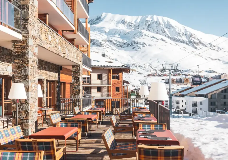 Daria-I Nor-Alpe d'Huez-Terrace (©Norman Giry).webp