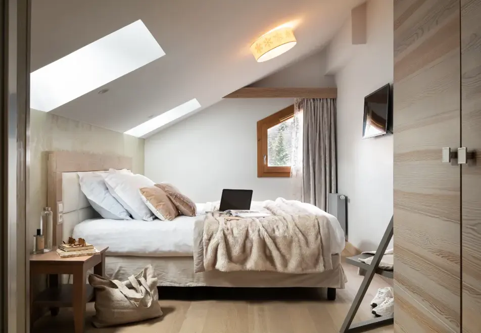 l'Hevana, Meribel (self catered apartments) - Typical apartment style