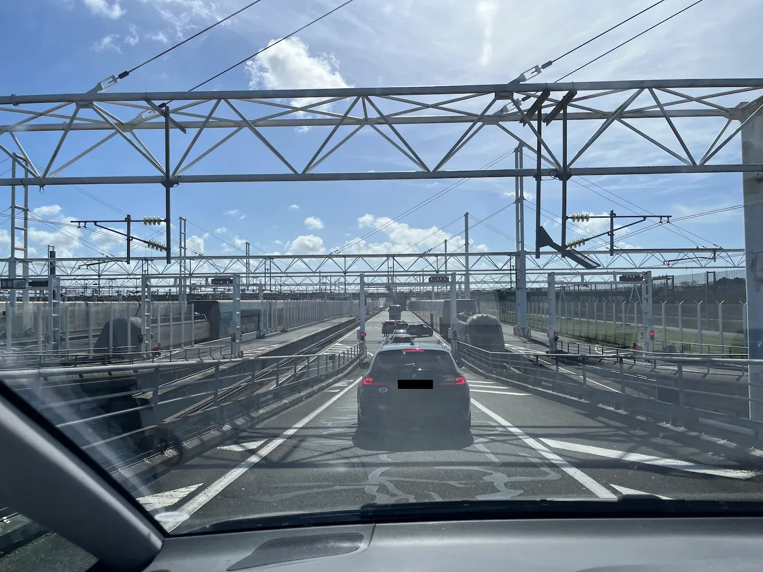 ET Calais 2 Apr26 AW (1)