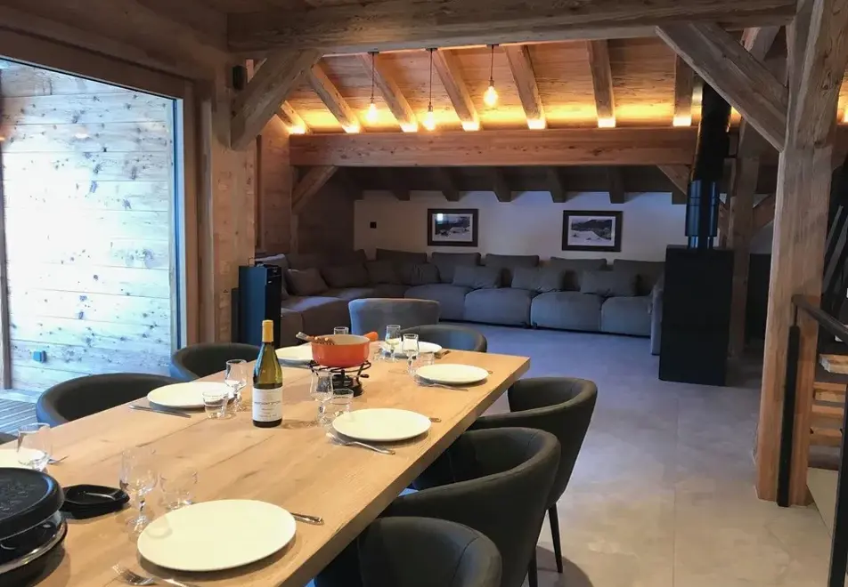 Chalet Le Bon Vieux Temps, Chatel (self catered chalet) - Diner/lounge