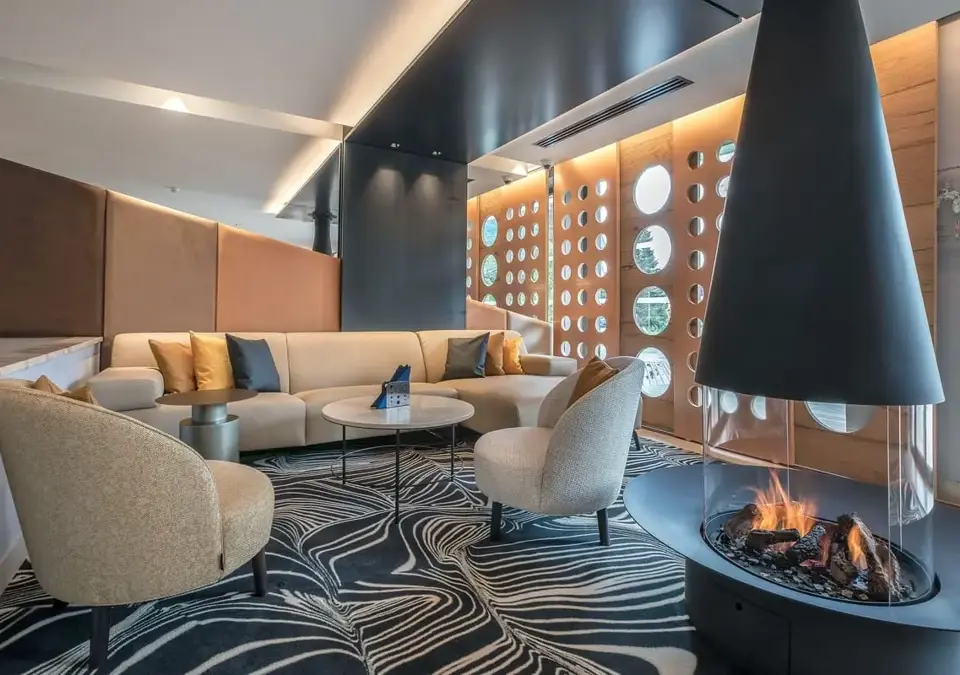 Le Rivage Hotel-Lake Annecy-Bar-restaurant.webp