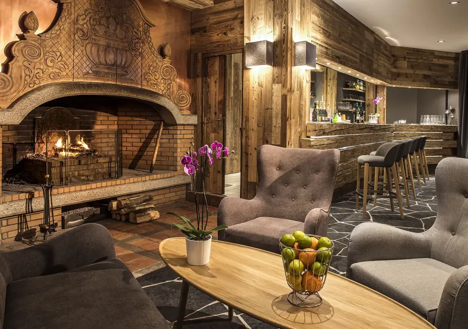 Hotel Pic Blanc, Alpe d'Huez-Bar (2).webp