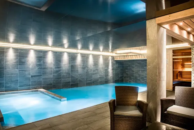 Les Cimes-La Clusaz-Indoor pool (©Fred_durantet) (1).webp
