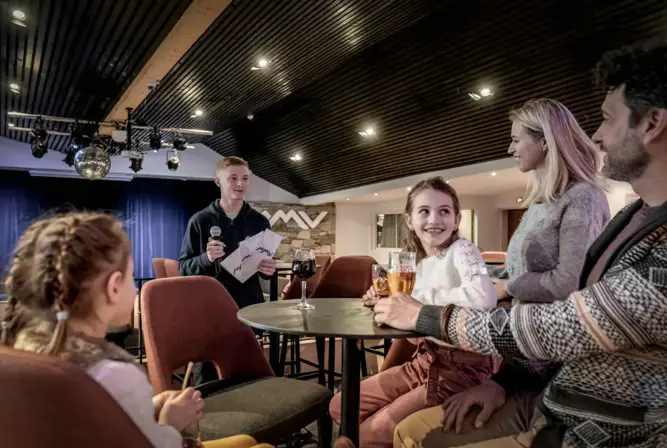 Les Arolles-Val Thorens-Entertainment area (©ManuReyboz).webp