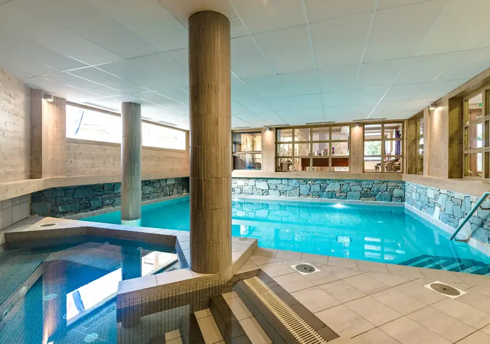 Les Fermes Emiguy-Les Gets-Indoor pool (2).webp