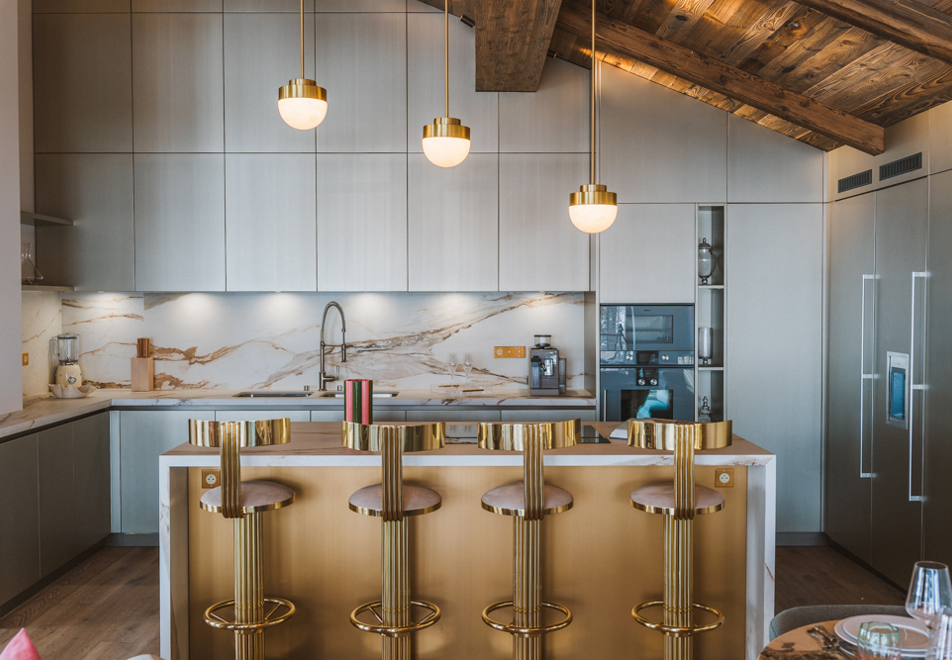 Silverstone Lodge, Val d'Isere (self catered chalet/apartment) - Number 5