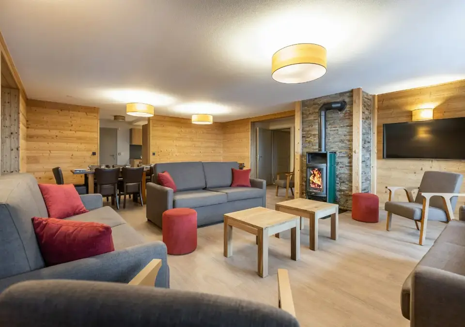 Les Balcons de Belle Plagne-Typical 14-16 apt (©ManuReyboz) (1).webp