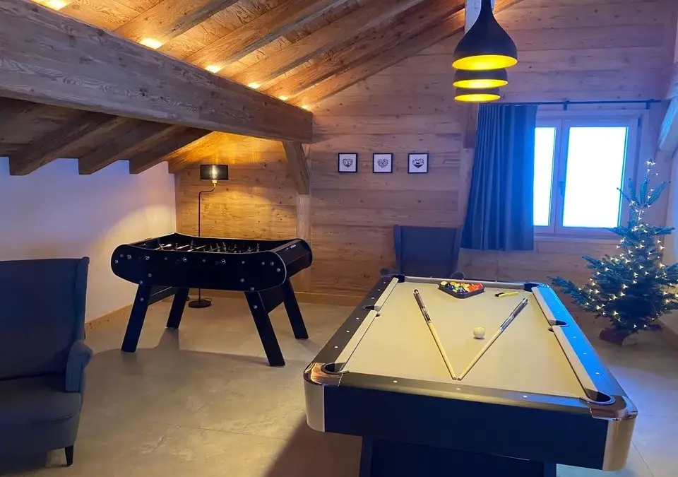 Le Bon Vieux Temps-Chatel-Games room.webp