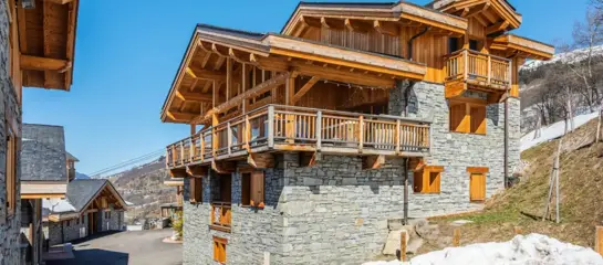 Allium - 6 bedroom sleeping 10/14 (c.210m2):