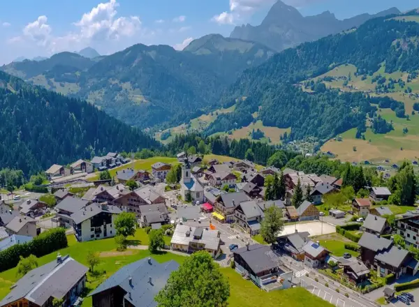 Notre Dame de Bellecombe village