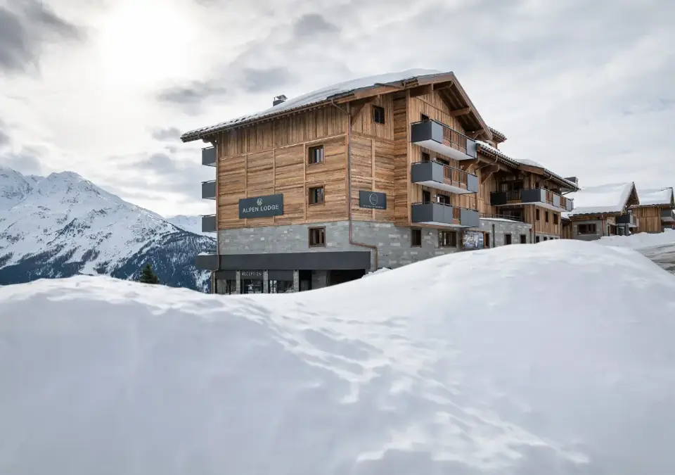 Alpen Lodge-La Rosiere-Exterior (1).webp