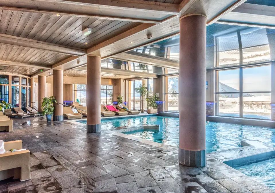 Amara, Avoriaz-Indoor heated pool (3).webp