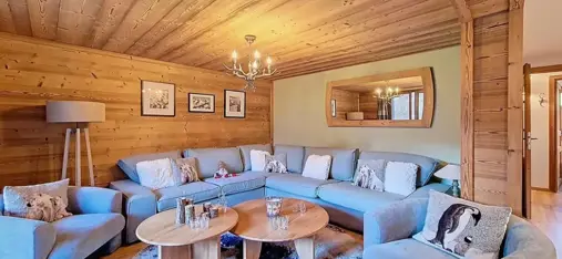 Altitude Apartment