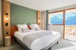 Les Cretes-Les Deux Alpes-Typical room (6).webp