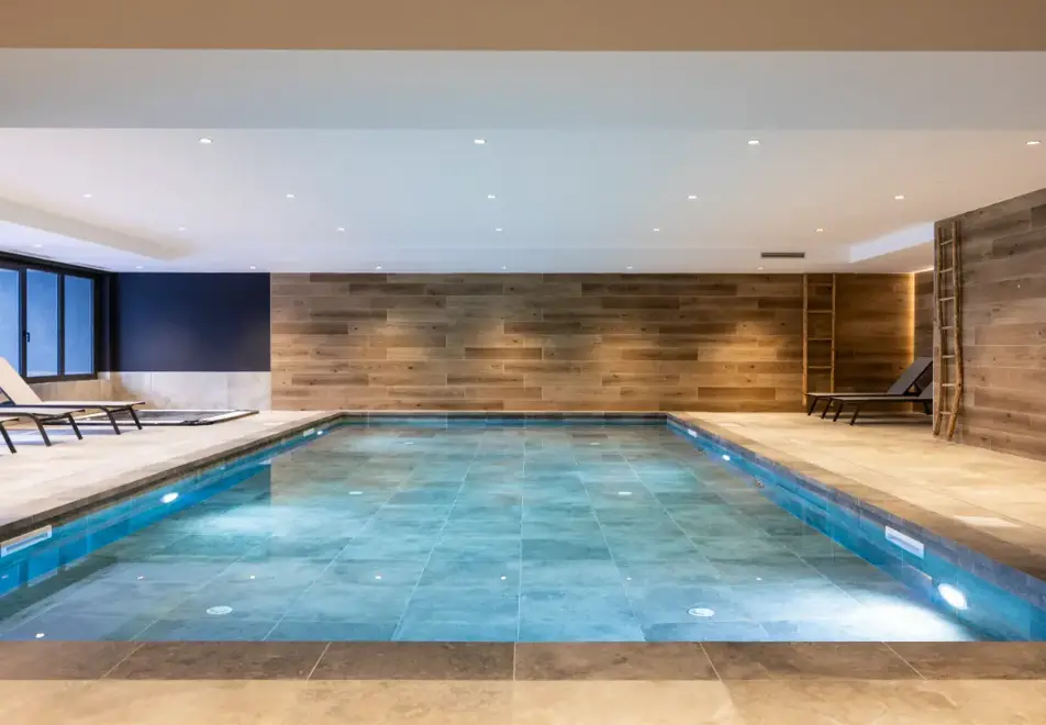 Source de Canopee, Saint Gervais les Bains - Indoor heated pool (©ManuReyBoz)