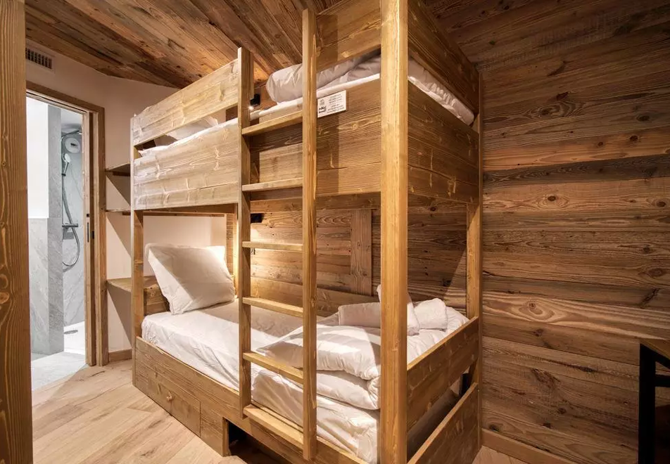 Lodge des Glaciers, La Rosiere (self catered apartments) - Glaciers 2.1