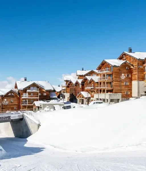 White Pearl Lodge & Spa, Plagne Soleil (self catered apartments) - Ski access (©foudimages)