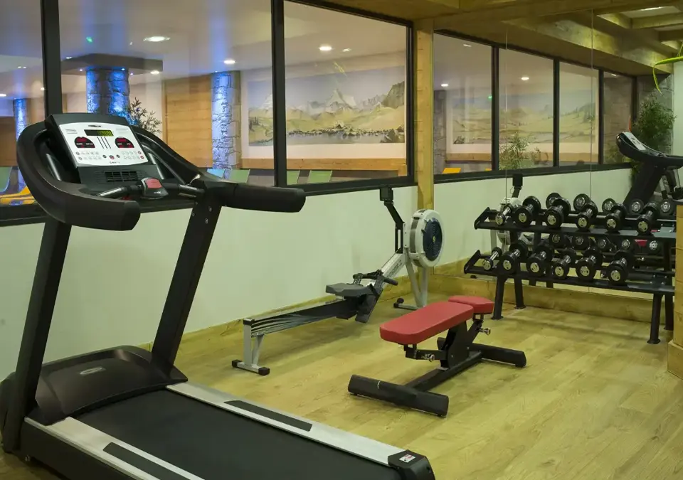Le Napoleon-Montgenevre-Fitness room.webp