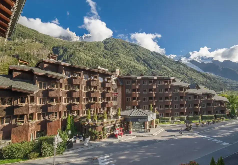 Hotel Lykke, Chamonix (hotel) - Hotel in summer
