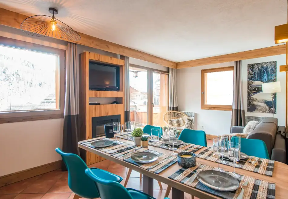 Hameau des Airelles, Montgenevre (self catered apartments) - Typical 2 Bed (©Manu Molle)