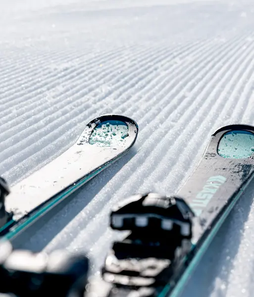 HEADER-Tignes skis-2000px.webp