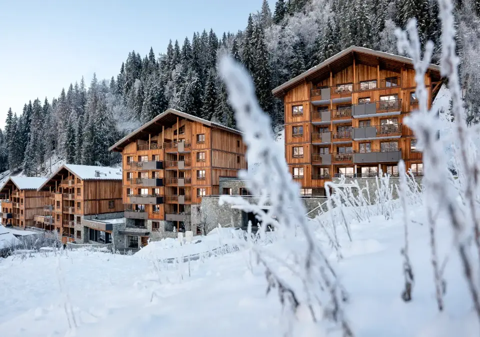 Laska-Les Contamines-Exterior (©StudioBergoend) (1).webp